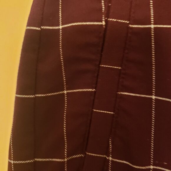 ELLE Cigarette Pants Plum Checkered Minimalist European Elegance Sz M NWOT - Picture 8 of 10